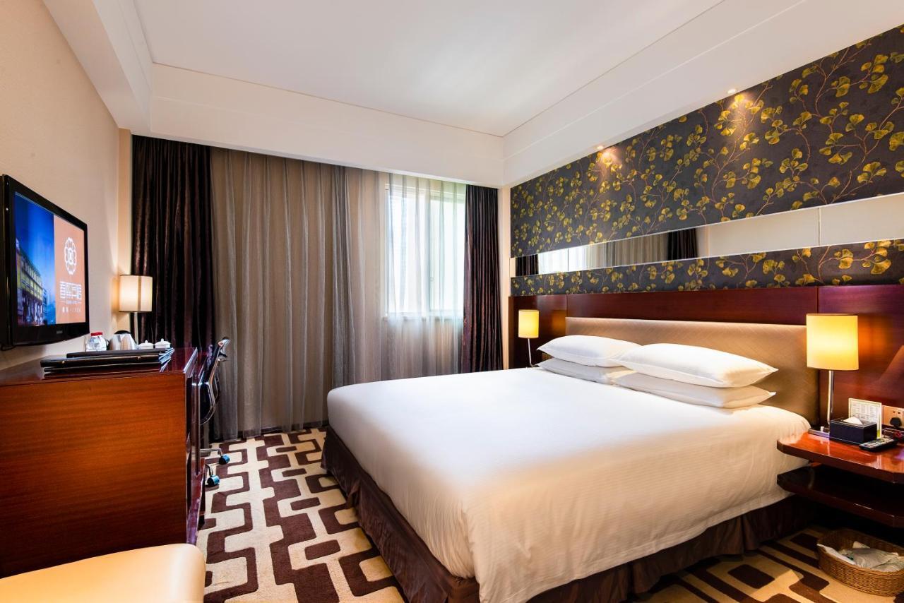 Chengdu Chunxi Hotel Exterior photo