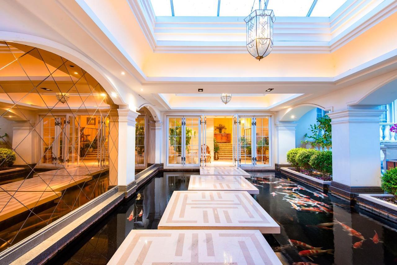 Chengdu Chunxi Hotel Exterior photo