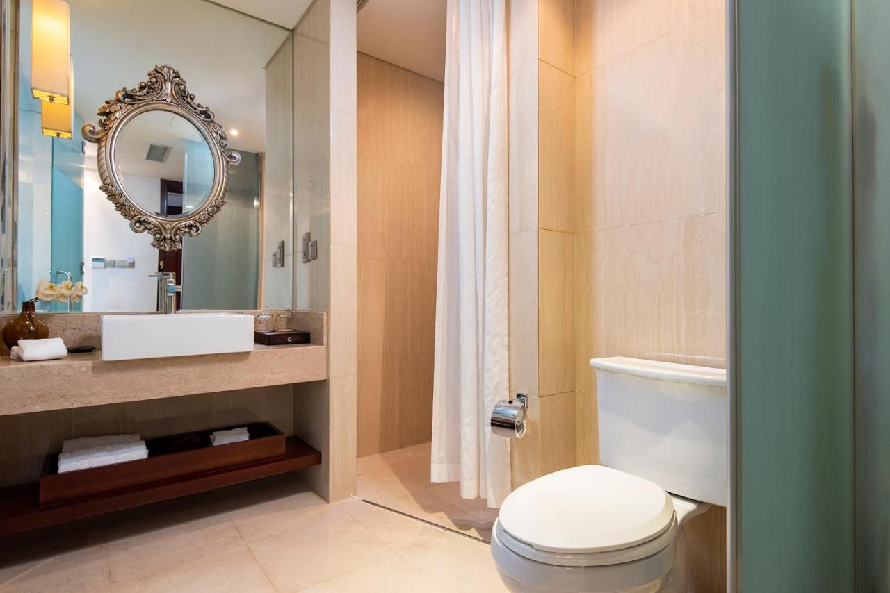 Chengdu Chunxi Hotel Exterior photo
